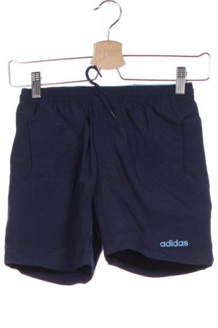 Детски къс панталон Adidas, Размер 5-6y/ 116-122 см, Цвят Син, Полиамид, Цена 20,40 лв.