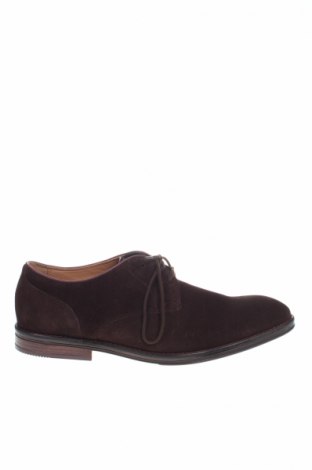 Мъжки обувки Clarks, Размер 42, Цвят Кафяв, Естествен велур, Цена 136,95 лв.