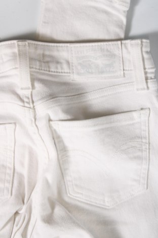 Damen Jeans Levi's, Größe XS, Farbe Weiß, Preis 75,05 €