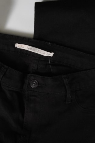 Dámské kalhoty  Bershka, Velikost S, Barva Černá, Cena  717,00 Kč