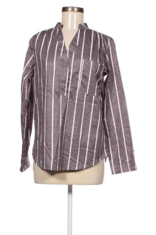 Дамска блуза, Размер S, Цвят Многоцветен, Цена 10,00 лв.