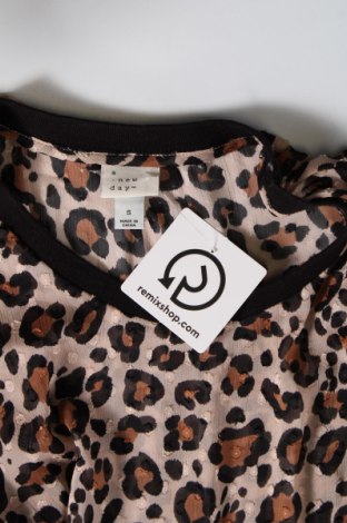 Γυναικεία μπλούζα A New Day, Μέγεθος S, Χρώμα Πολύχρωμο, Τιμή 11,75 €