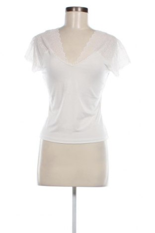 Дамска блуза Jdy, Размер M, Цвят Бял, Цена 31,00 лв.