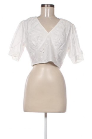 Γυναικεία μπλούζα Molly Bracken, Μέγεθος M, Χρώμα Λευκό, Τιμή 7,42 €
