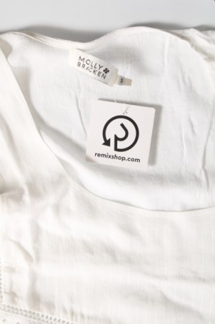 Γυναικεία μπλούζα Molly Bracken, Μέγεθος S, Χρώμα Λευκό, Τιμή 7,05 €