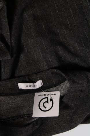 Damen Shirt Reserved, Größe S, Farbe Grau, Preis 2,78 €