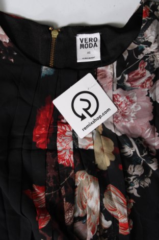 Γυναικεία μπλούζα Vero Moda, Μέγεθος XS, Χρώμα Πολύχρωμο, Τιμή 2,41 €
