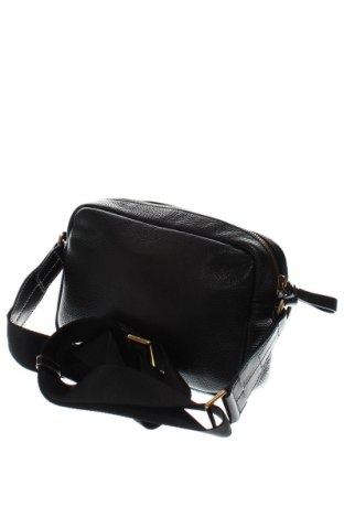 Дамска чанта Tommy Hilfiger, Цвят Черен, Цена 100,32 лв.