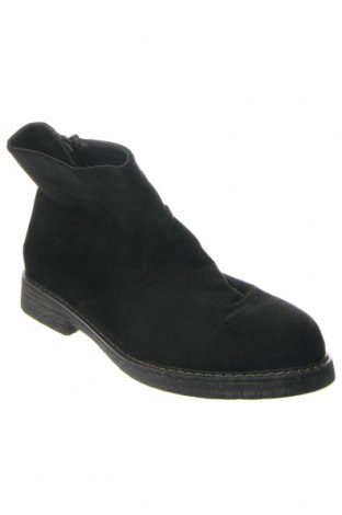 Dámské boty , Velikost 39, Barva Černá, Cena  765,00 Kč
