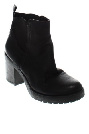 Dámské boty  Graceland, Velikost 38, Barva Černá, Cena  765,00 Kč