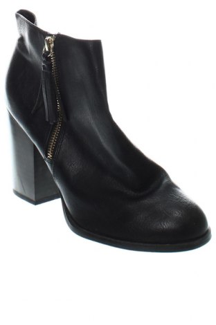 Dámské boty  New Look, Velikost 40, Barva Černá, Cena  292,00 Kč