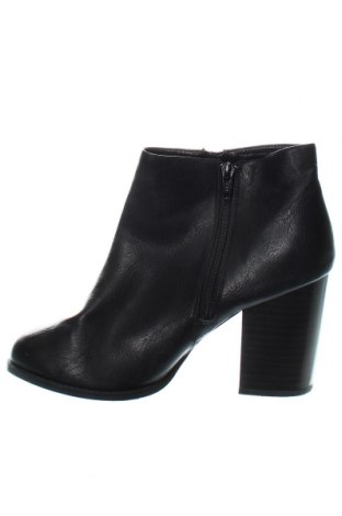 Dámské boty  New Look, Velikost 40, Barva Černá, Cena  292,00 Kč