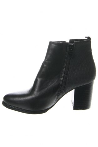 Γυναικείες μπότες, Μέγεθος 36, Χρώμα Μαύρο, Τιμή 11,88 €