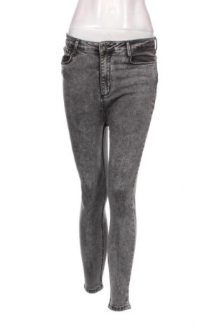 Dámske džínsy , Veľkosť M, Farba Sivá, Cena  2,67 €
