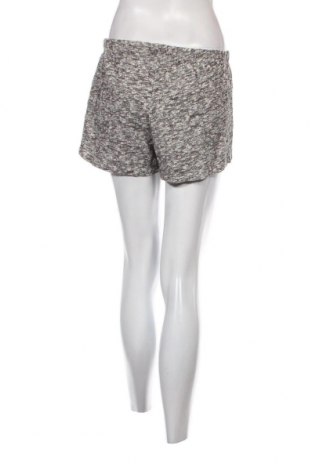 Pantaloni scurți de femei Brandy Melville, Mărime M, Culoare Multicolor, Preț 62,50 Lei