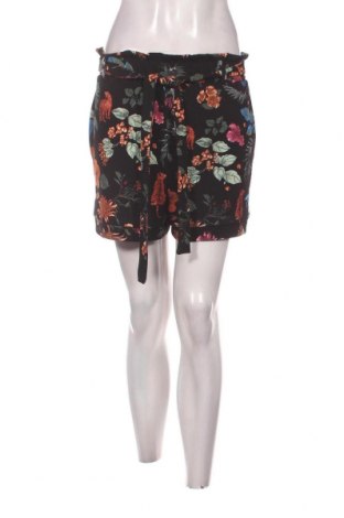 Γυναικείο κοντό παντελόνι Cropp, Μέγεθος S, Χρώμα Πολύχρωμο, Τιμή 2,97 €
