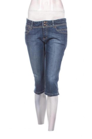 Дамски къс панталон Edc By Esprit, Размер L, Цвят Син, Цена 10,80 лв.