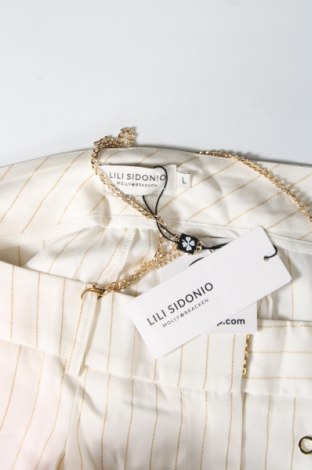 Дамски къс панталон Lili Sidonio, Размер L, Цвят Бял, Цена 27,36 лв.
