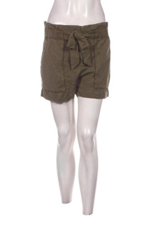 Дамски къс панталон Mango, Размер M, Цвят Зелен, Цена 11,60 лв.