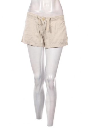 Γυναικείο κοντό παντελόνι PUMA, Μέγεθος S, Χρώμα  Μπέζ, Τιμή 8,40 €