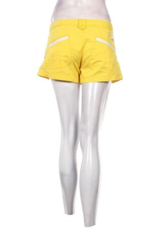 Дамски къс панталон PUMA, Размер S, Цвят Жълт, Цена 33,47 лв.