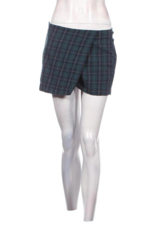 Γυναικείο κοντό παντελόνι Pull&Bear, Μέγεθος M, Χρώμα Πράσινο, Τιμή 3,08 €