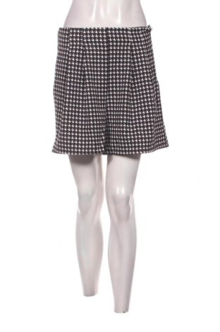 Γυναικείο κοντό παντελόνι SHEIN, Μέγεθος S, Χρώμα Πολύχρωμο, Τιμή 3,06 €