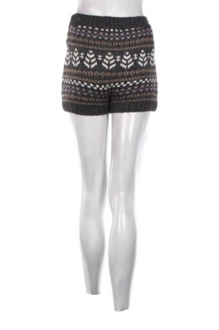 Γυναικείο κοντό παντελόνι Sfera, Μέγεθος S, Χρώμα Πολύχρωμο, Τιμή 3,17 €
