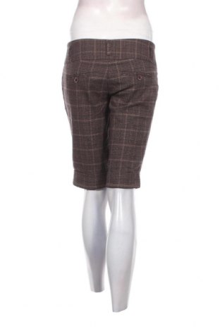 Дамски къс панталон Stooshy, Размер M, Цвят Кафяв, Цена 5,70 лв.