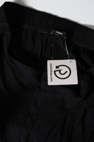 Дамски къс панталон Tezenis, Размер S, Цвят Черен, Цена 19,00 лв.