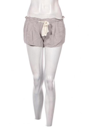 Дамски къс панталон Wilfred, Размер XXS, Цвят Сив, Цена 6,12 лв.