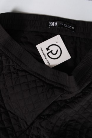 Γυναικείο κοντό παντελόνι Zara, Μέγεθος S, Χρώμα Μαύρο, Τιμή 5,57 €