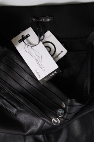 Damen Lederhose Breal, Größe XL, Farbe Schwarz, Preis 13,46 €