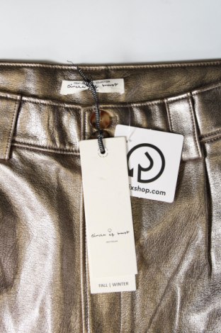 Дамски кожен панталон Circle of  Trust, Размер M, Цвят Златист, Цена 146,00 лв.