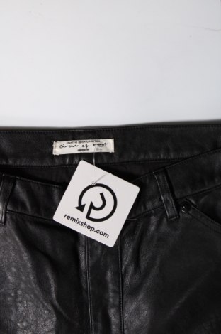 Dámske kožené nohavice  Circle of  Trust, Veľkosť L, Farba Čierna, Cena  4,44 €