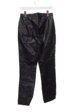 Дамски кожен панталон Pull&Bear, Размер M, Цвят Черен, Цена 7,25 лв.