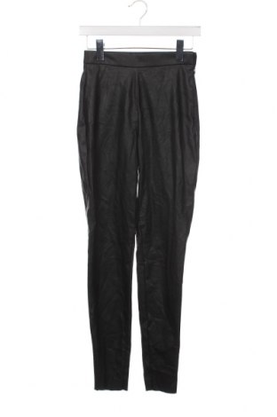Γυναικείο παντελόνι δερμάτινο Vero Moda, Μέγεθος XS, Χρώμα Μαύρο, Τιμή 4,08 €
