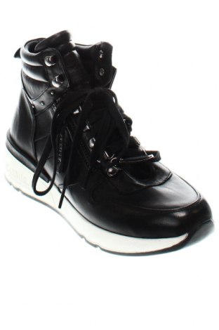 Dámske topánky  Carmela, Veľkosť 38, Farba Čierna, Cena  60,31 €