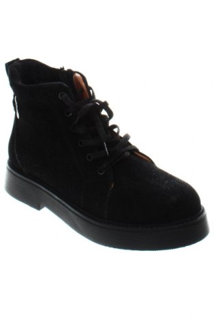 Дамски обувки Grand Step Shoes, Размер 36, Цвят Черен, Цена 279,00 лв.