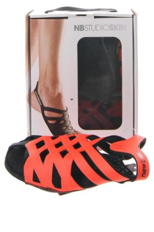 Дамски обувки New Balance, Размер 40, Цвят Розов, Цена 139,00 лв.