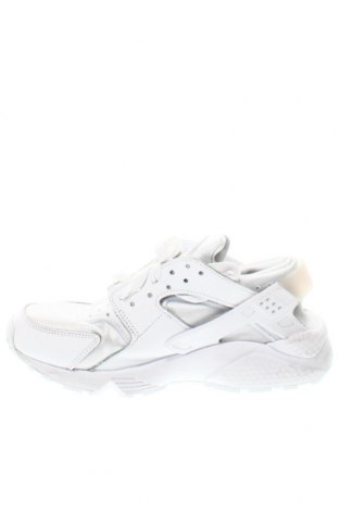 Дамски обувки Nike, Размер 38, Цвят Бял, Цена 240,00 лв.