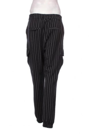 Γυναικείο παντελόνι Bershka, Μέγεθος M, Χρώμα Μπλέ, Τιμή 14,83 €