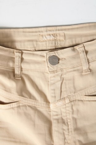 Дамски панталон Closed, Размер M, Цвят Бежов, Цена 26,88 лв.
