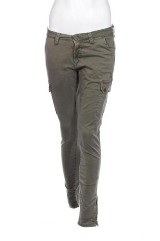 Pantaloni de femei Le Temps Des Cerises, Mărime M, Culoare Verde, Preț 7,65 Lei