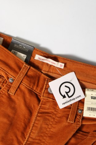 Дамски панталон Levi's, Размер M, Цвят Кафяв, Цена 20,44 лв.