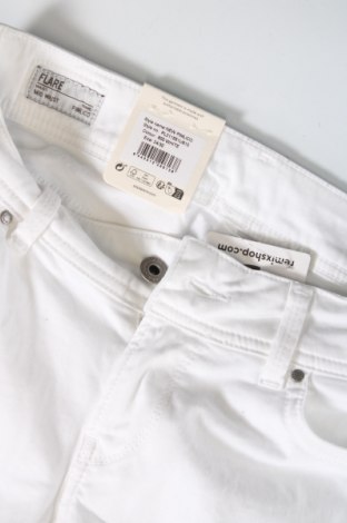 Дамски панталон Pepe Jeans, Размер XS, Цвят Бял, Цена 146,00 лв.