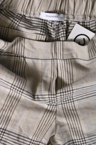 Γυναικείο παντελόνι Reserved, Μέγεθος S, Χρώμα Πολύχρωμο, Τιμή 3,23 €