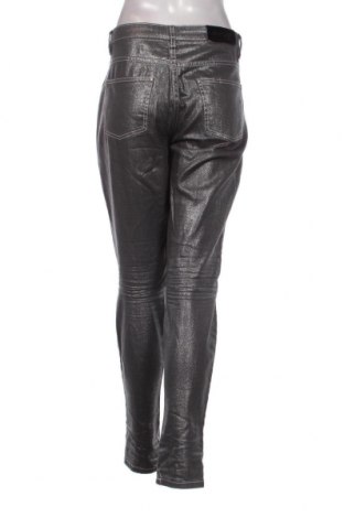 Дамски панталон Soaked In Luxury, Размер XL, Цвят Сребрист, Цена 49,00 лв.