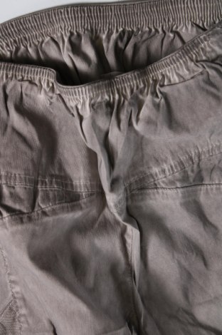 Дамски панталон Tredy, Размер M, Цвят Бежов, Цена 6,09 лв.