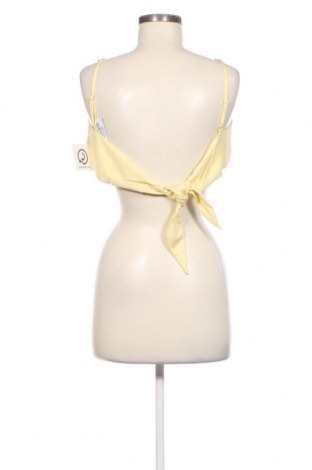 Γυναικείο αμάνικο μπλουζάκι Collusion, Μέγεθος M, Χρώμα Κίτρινο, Τιμή 4,45 €